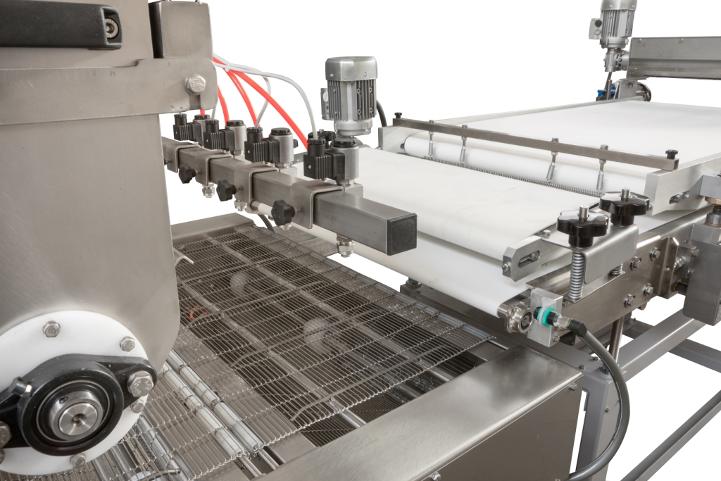 Pinning and depositing unit on a Caprea Mini Universal Line